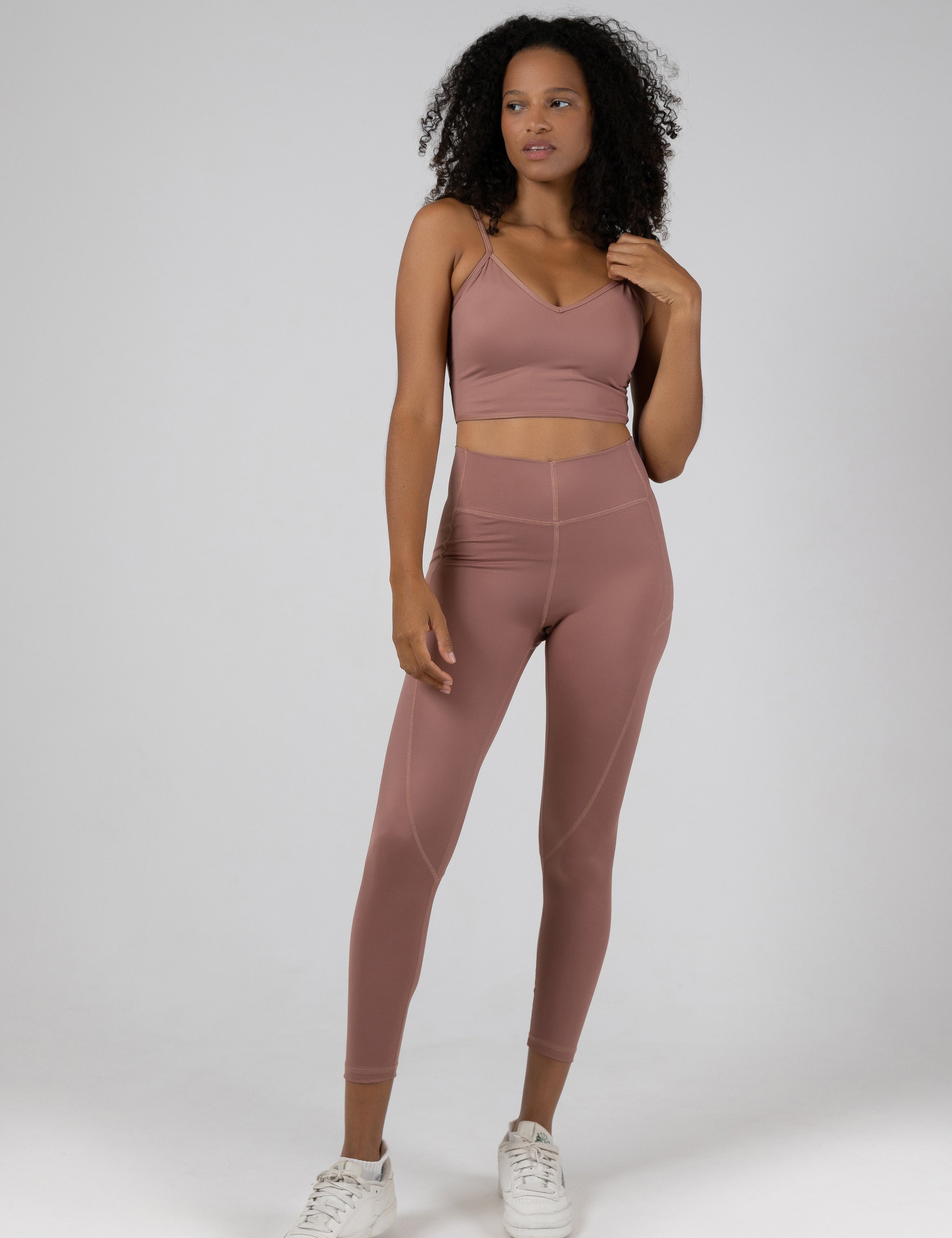 Sculpted V-Waist Leggings