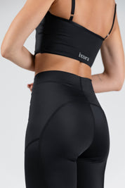 Sculpted V-Waist Leggings
