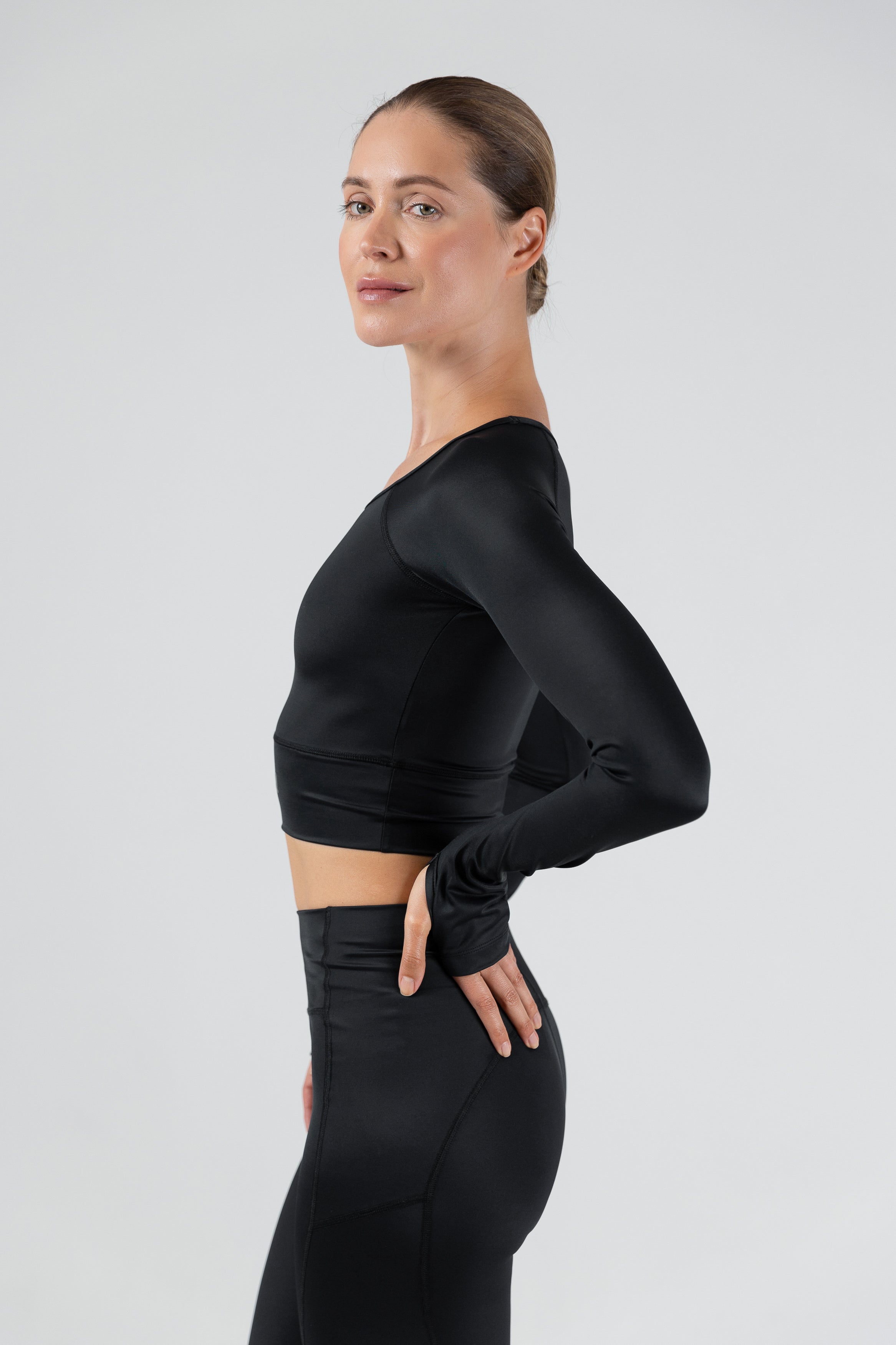 Sculpted V-Waist Leggings