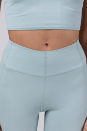 Sculpted V-Waist Leggings